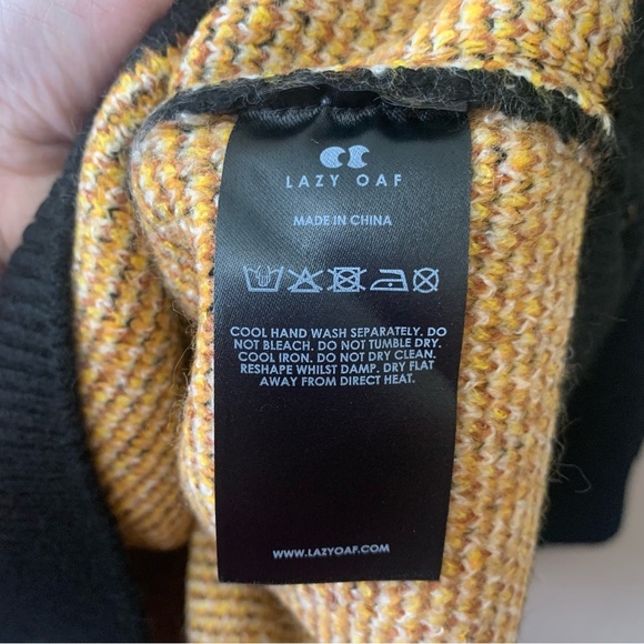 Lazy Oaf Black Roast Turkey Jumper Sweater Size Small NWT New - Picture 14 of 15